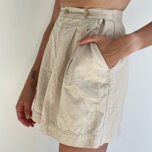 Vintage Calvin Klein khaki pleated shorts